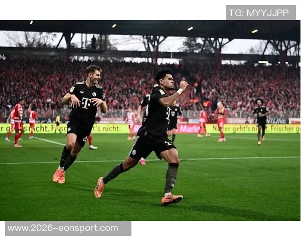 迪亚斯加盟拜仁首10场德甲贡献10球表现仅次于凯恩和克洛泽