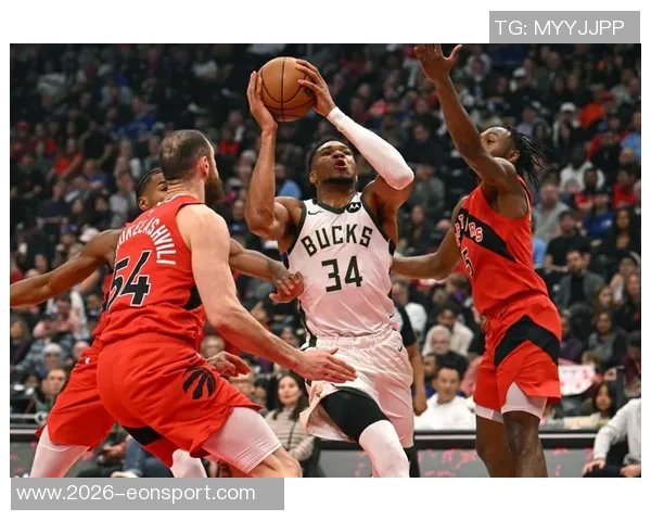 字母哥荣膺周最佳赛季前三战场均36分16板7助投篮命中率高达683