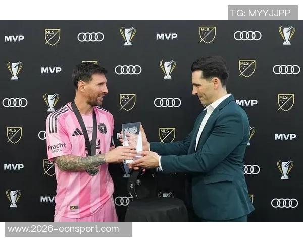 穆勒庆祝分区冠军信心满满期待与梅西的决赛对决