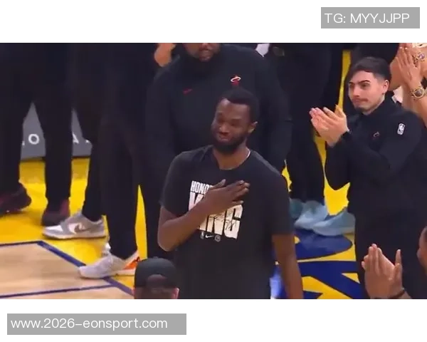 维金斯盛赞鲍威尔为今夏最佳引援称其为顶尖领袖展现非凡实力 维金斯盛赞鲍威尔为今夏最佳引援称其为顶尖领袖展现非凡实力