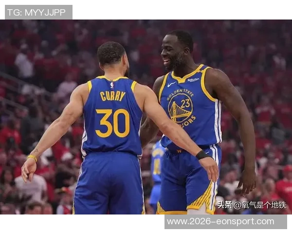 神射手AJ格林三分球全中展现超强实力助球队赢得胜利 神射手AJ格林三分球全中展现超强实力助球队赢得胜利